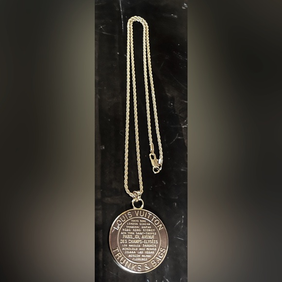 Authentic Louis Vuitton Brown Trunks & Bags 
Necklace - Picture 3 of 3